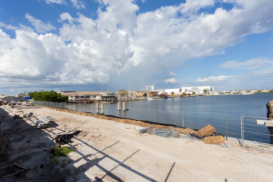 More Photos Of 5440 W Tyson Ave, Tampa Land For Lease