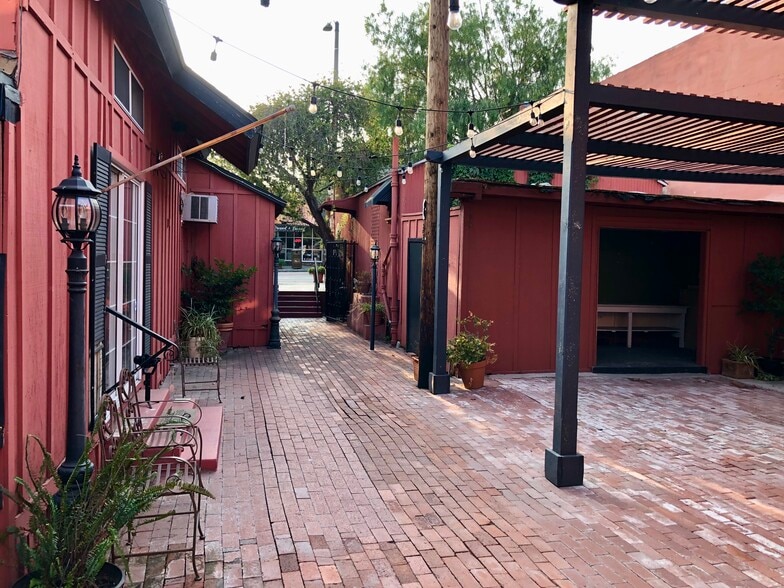 More Photos Of 119 N Main Ave, Fallbrook Restaurant For Sale