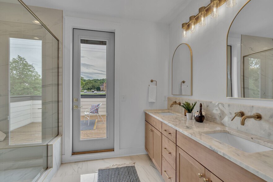 More Photos Of 824 Watts Ln, Nashville Apartments For Sale