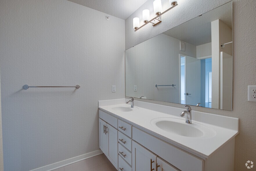 More Photos Of 4101 W 31st St, Saint Louis Park Apartments For Sale