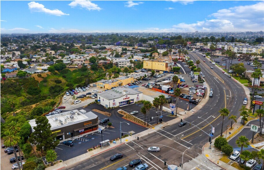 More Photos Of 3010 Clairemont Dr, San Diego Freestanding For Lease