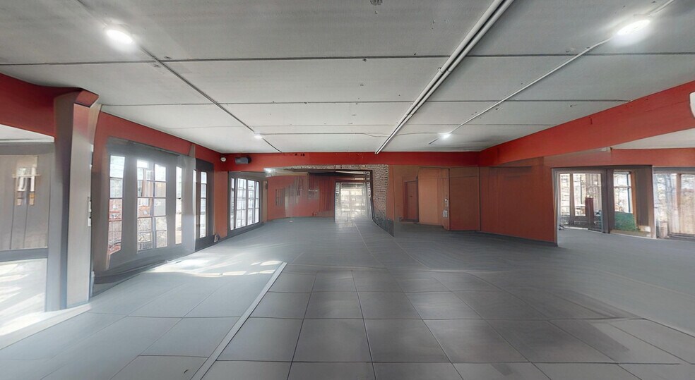 More Photos Of 3508 S Manhattan Ave, Tampa Health Club For Sale