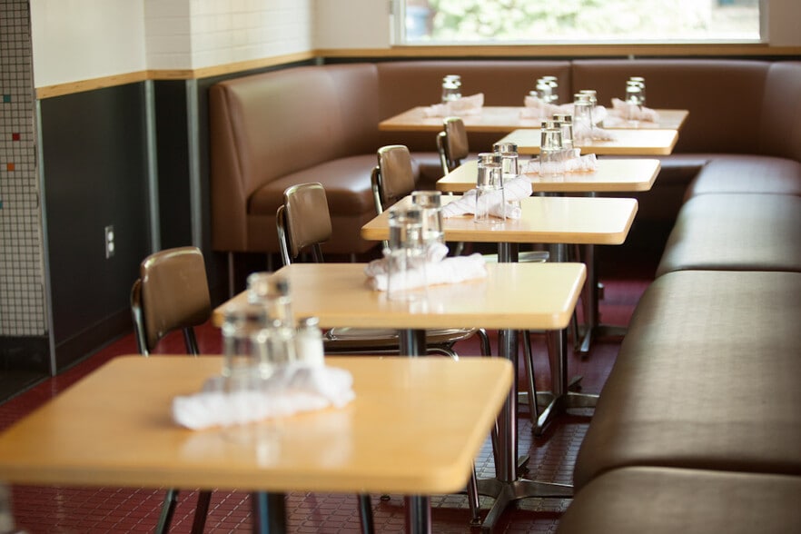 More Photos Of 1024 E 38th St, Minneapolis Restaurant For Lease