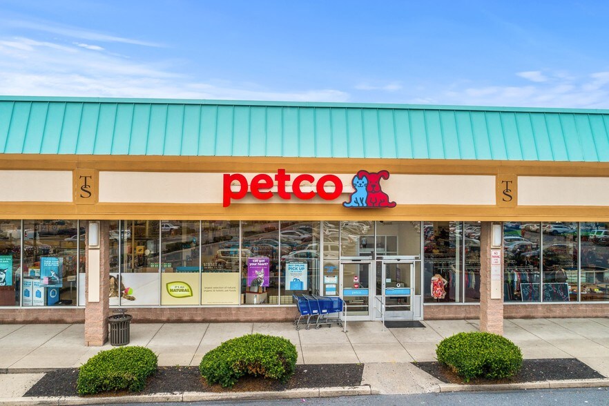 4602 4692 Broadway Rd Allentown Pa 18104 For Lease Cityfeet Com
