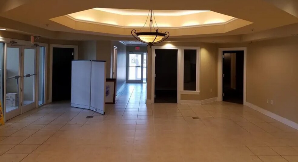 More Photos Of 16901 panama city beach Pky, Panama City Beach Medical For Sale