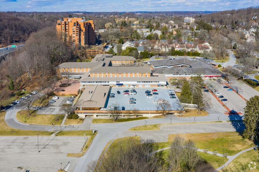 More Photos Of 5100 Falls. Rd, Baltimore Hotel For Sale