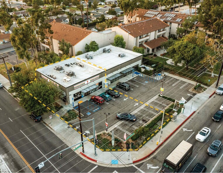 More Photos Of 711 N Azusa Ave, West Covina Convenience Store For Sale