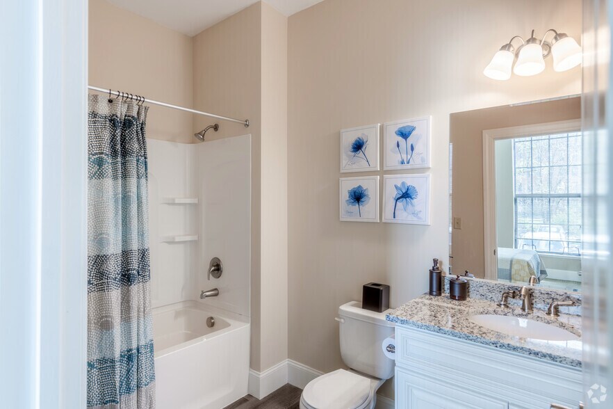 More Photos Of 12 Eagle St, Providence Apartments For Lease