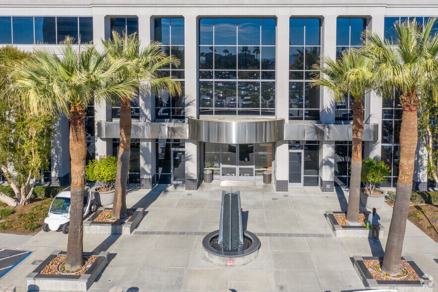 More Photos Of 3800 Concours, Ontario Office For Lease