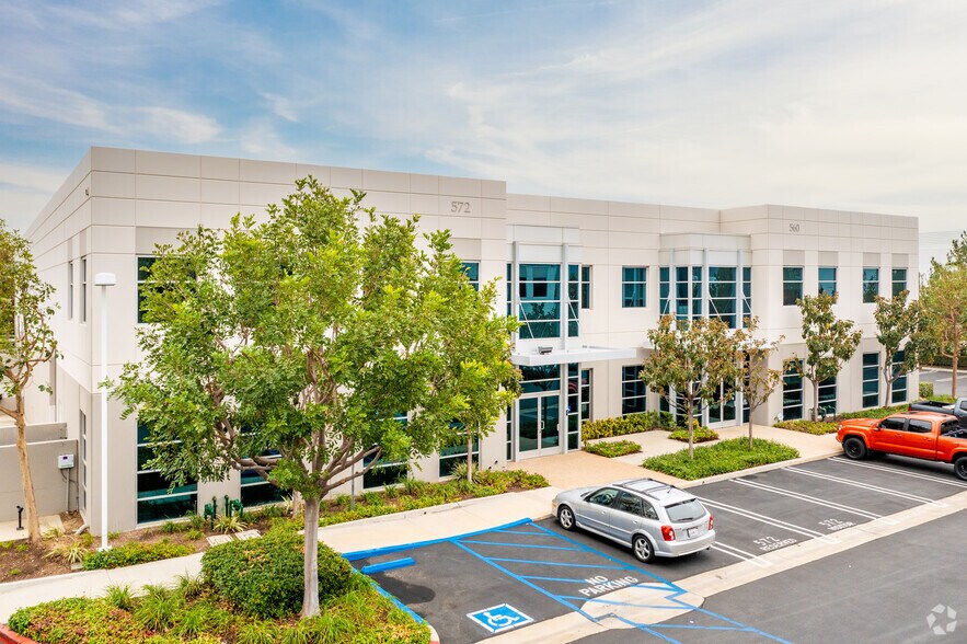 More Photos Of 564 Wald, Irvine Flex For Sale