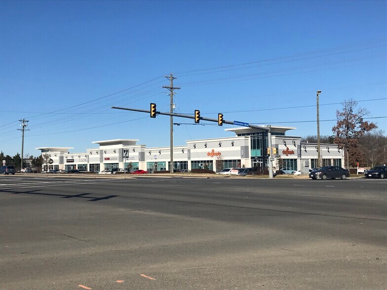 More Photos Of 5615 Wellington Rd, Gainesville Flex For Lease