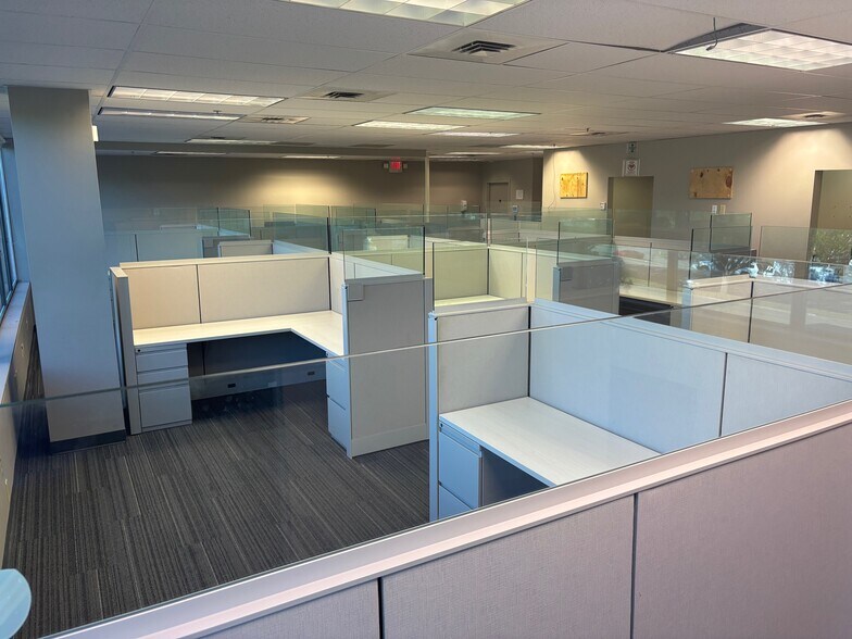 More Photos Of 1203 Governors Square Blvd, Tallahassee Office Residential For Lease