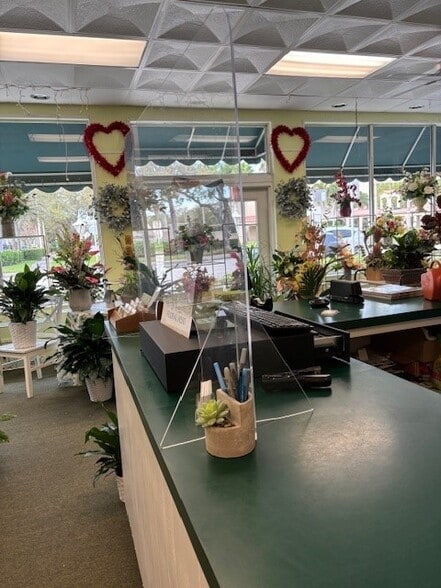 More Photos Of 1755 20th St, Vero Beach Storefront Retail Office For Sale