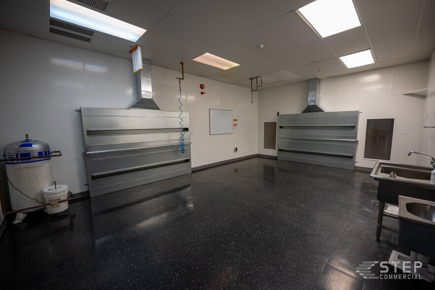 More Photos Of 1105 Constitution Dr, Trinidad Food Processing For Sale