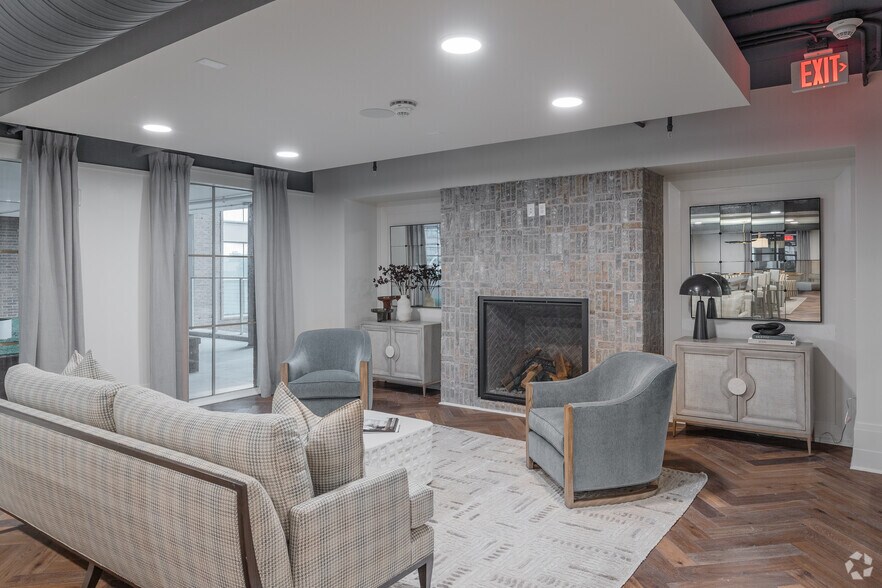 More Photos Of 55 Romney St, Charleston Apartments For Lease