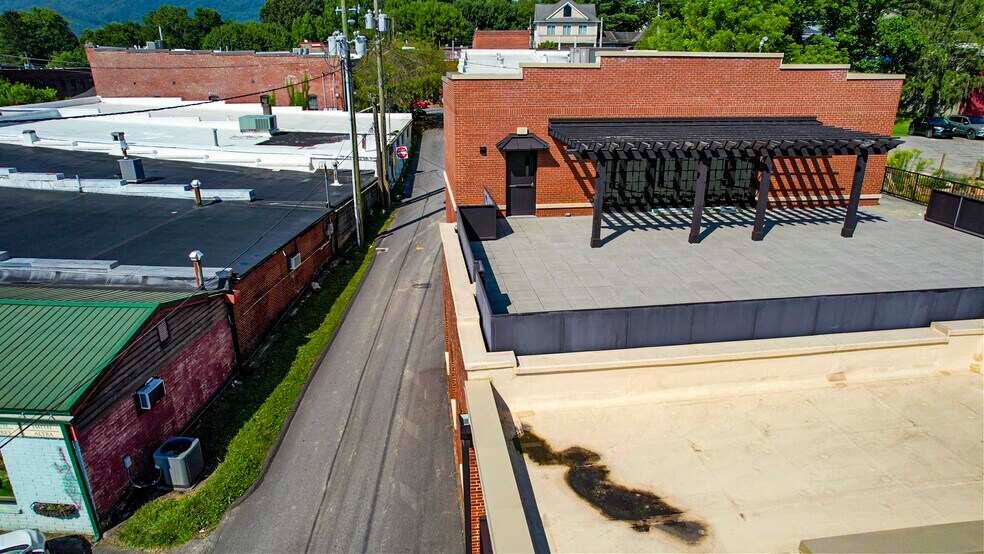 More Photos Of 128 Broadway St, Black Mountain Restaurant For Sale