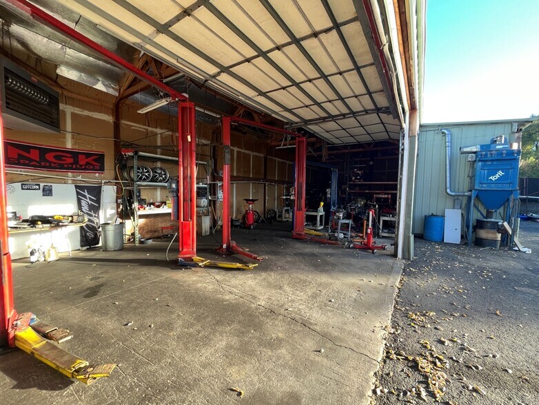 More Photos Of 11072 W 44th Ave, Wheat Ridge Warehouse For Sale