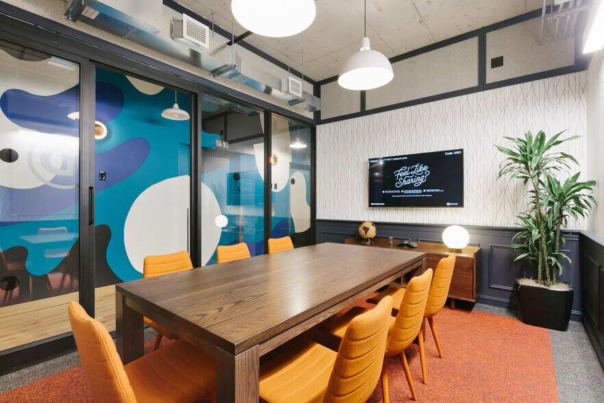 Primary Photo Of 240 Richmond St W, Toronto Coworking Space