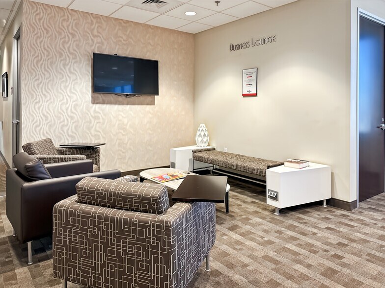 More Photos Of 20 E Thomas Rd, Phoenix Coworking Space