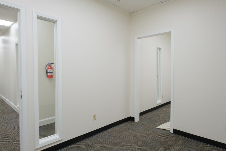 More Photos Of 110 Lincoln Ave, College Station Office For Lease