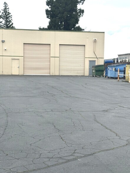 More Photos Of 3250 Monier Cir, Rancho Cordova Manufacturing For Sale