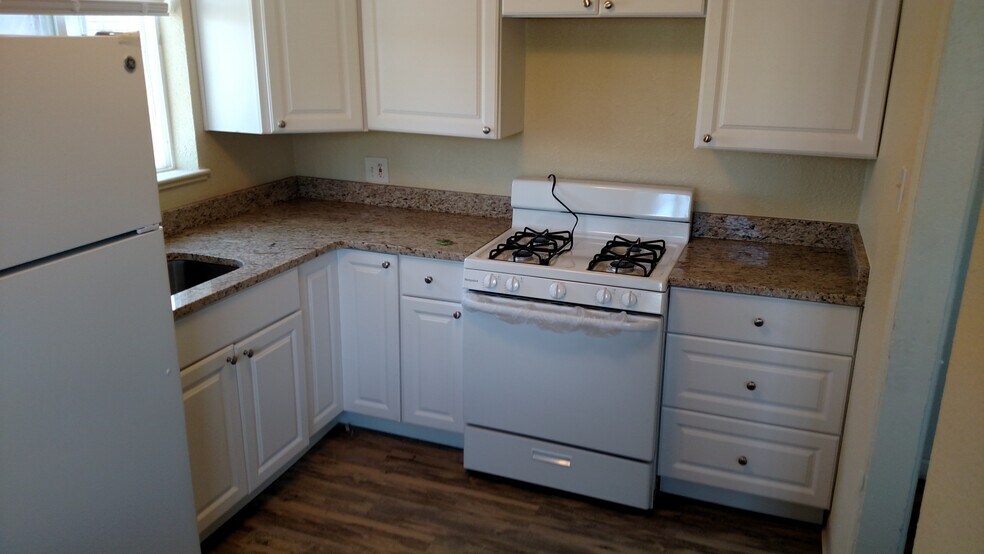 More Photos Of 9000 Montview Blvd, Aurora Apartments For Sale