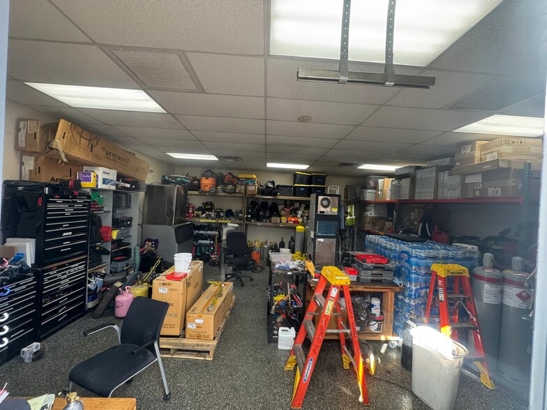 More Photos Of 5824 S 25th St, Phoenix Warehouse For Lease