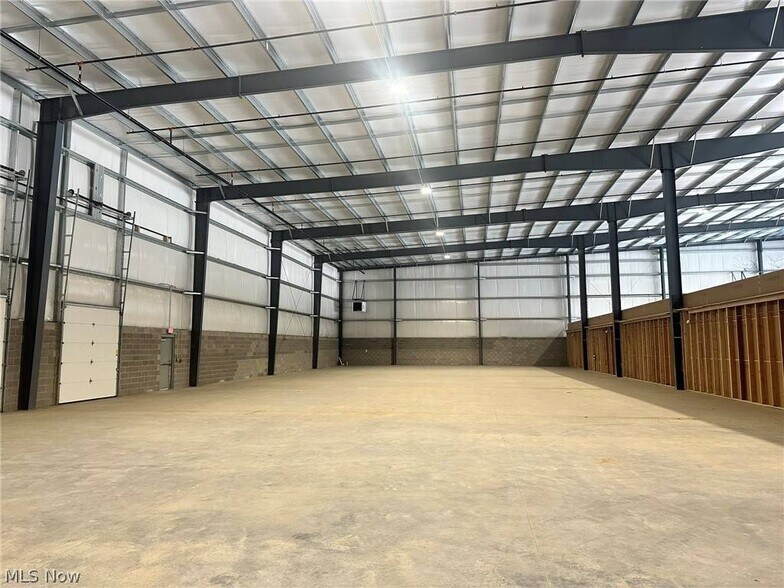 More Photos Of 200 8th St, Chester Warehouse For Lease