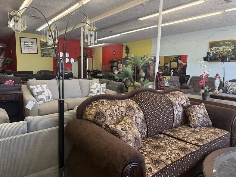 More Photos Of 15430 Francisquito Ave, La Puente Freestanding For Sale