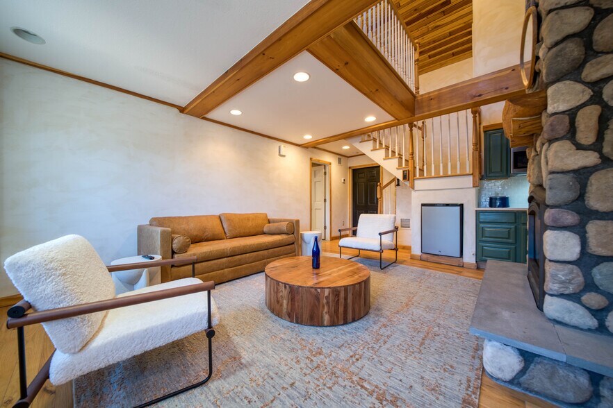 More Photos Of 218 NY-296, Windham Hotel For Sale