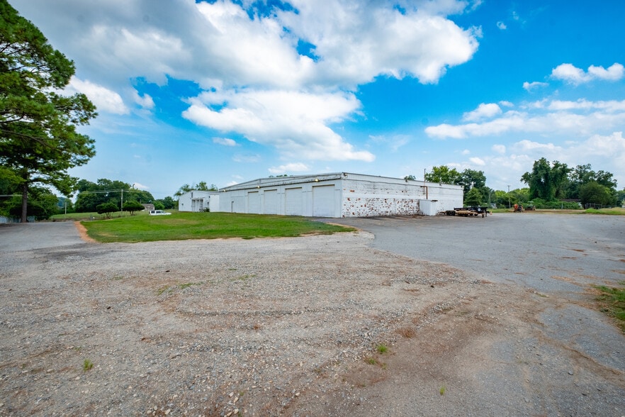 More Photos Of 714 Calhoun St, Little Rock Industrial For Sale