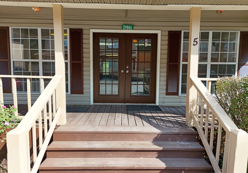 More Photos Of 3196 Highway 515 E, Blairsville Storefront For Lease