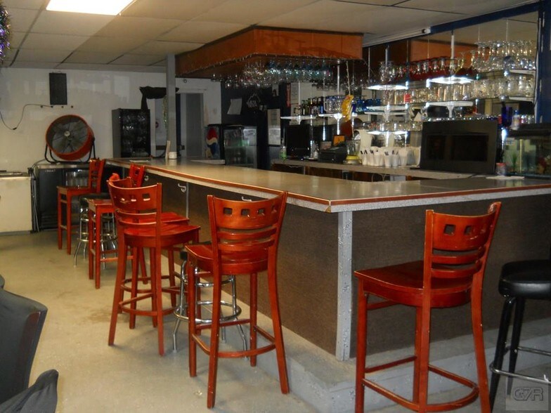 More Photos Of 3102-3114 Market St, Galveston Freestanding For Sale