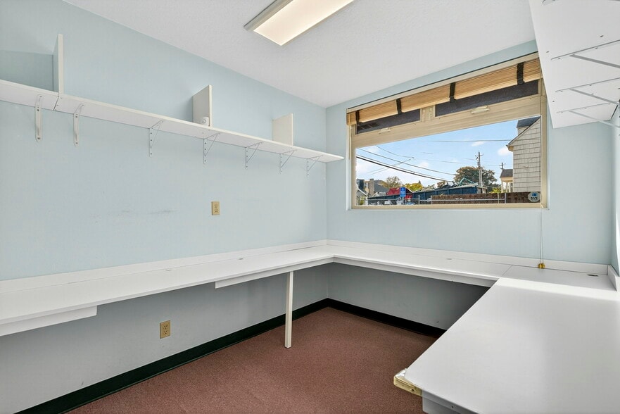 More Photos Of 5311-5315 N Vancouver Ave, Portland Medical For Sale