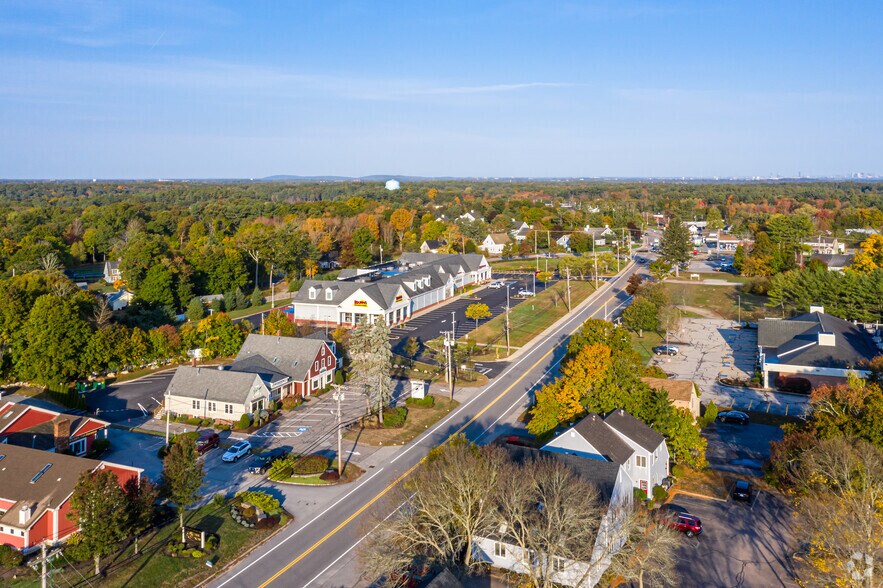 More Photos Of 124 Washington St, Norwell Freestanding For Lease