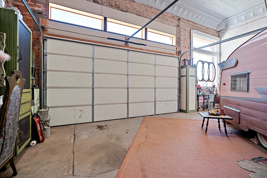 More Photos Of 103 S 6th St, Brownfield Restaurant For Sale