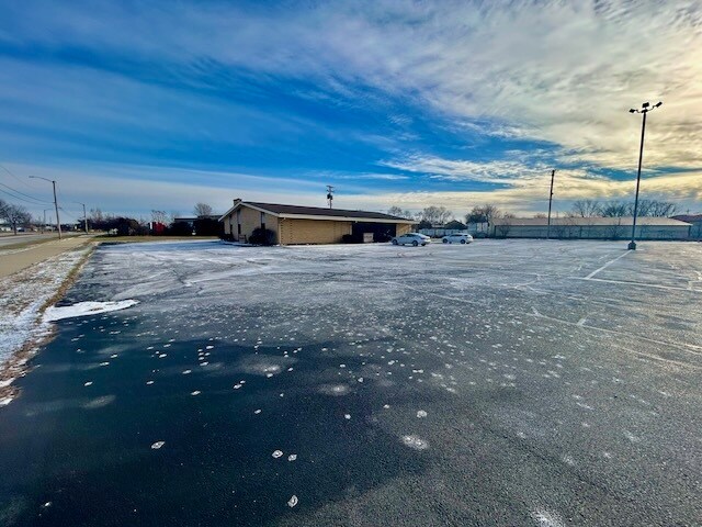 More Photos Of 2455 Stanley Ave, Dayton Auto Dealership For Sale