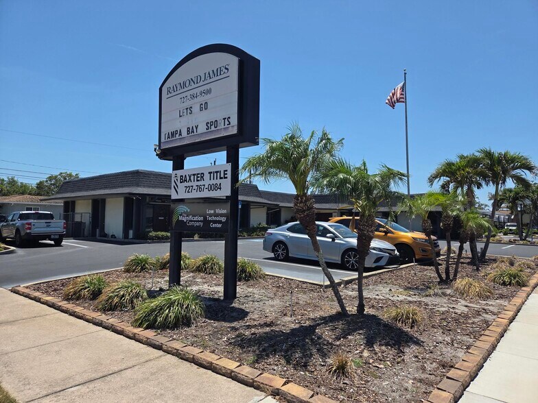 More Photos Of 6500-6514 Central Ave, Saint Petersburg Office For Sale