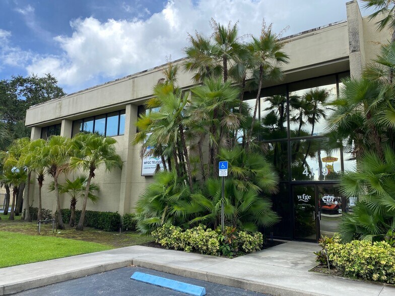 Primary Photo Of 4119 Blue Heron Blvd W, Riviera Beach Office For Sale