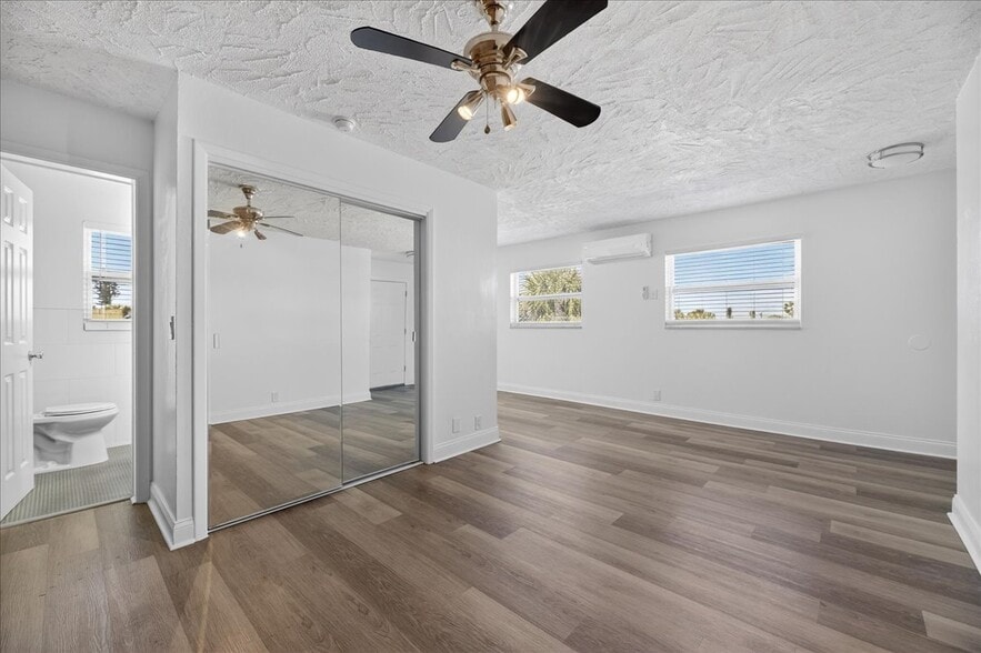 More Photos Of 520 73rd Ave, Saint Petersburg Hotel For Sale