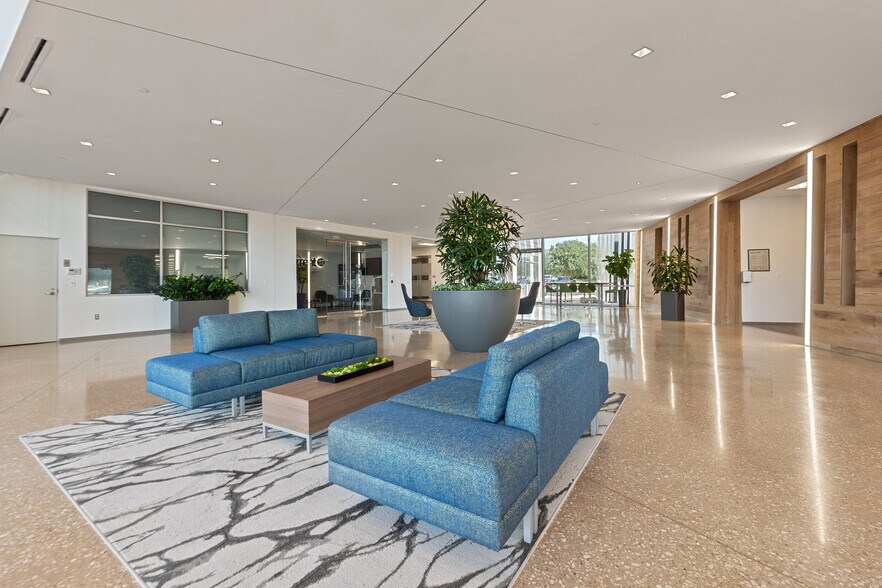 More Photos Of 710 Hester's Crossing Rd, Round Rock Office For Lease