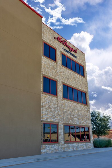 More Photos Of 5001 W Loop 289, Lubbock Office For Lease