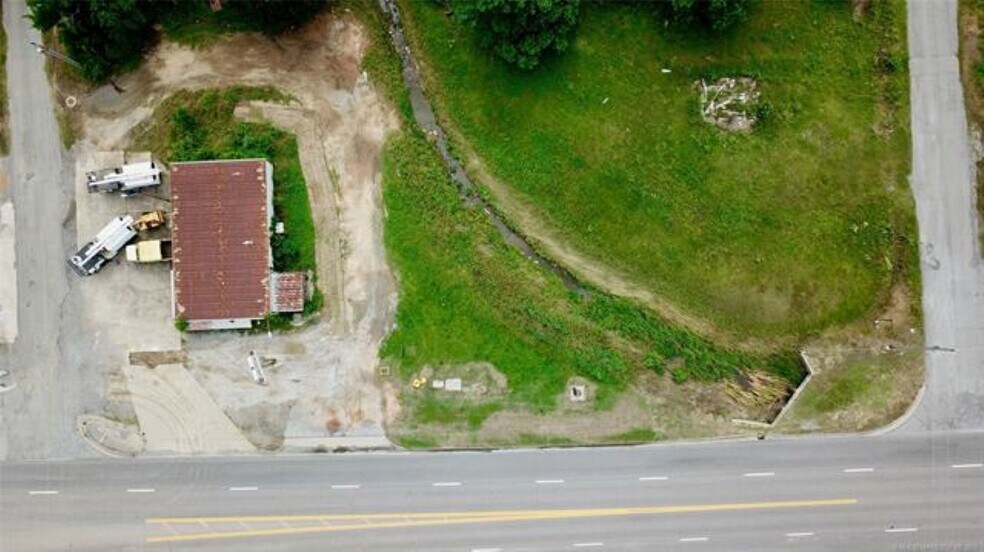 More Photos Of 909 S Garfield Ave, Kiowa Convenience Store For Sale