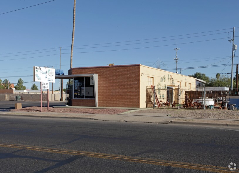 More Photos Of 300 E 2nd St, Casa Grande Freestanding For Sale