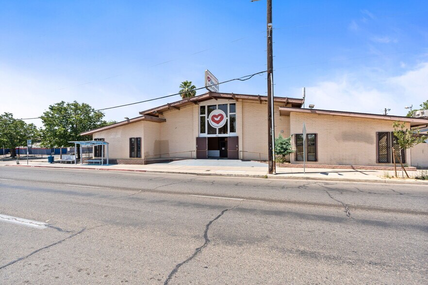 More Photos Of 1921 E Belmont Ave, Fresno Lodge Meeting Hall For Sale