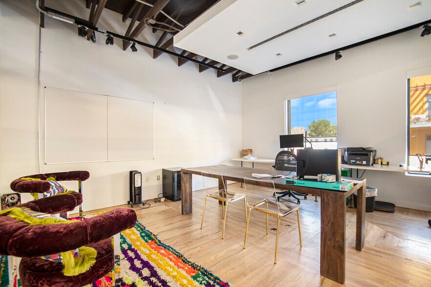 More Photos Of 931 Santa Fe Dr, Denver Storefront Retail Office For Lease