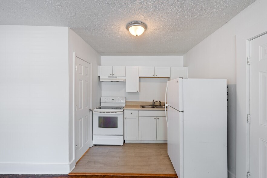 More Photos Of 419 Belmont Ave, Shelbyville Multifamily For Sale