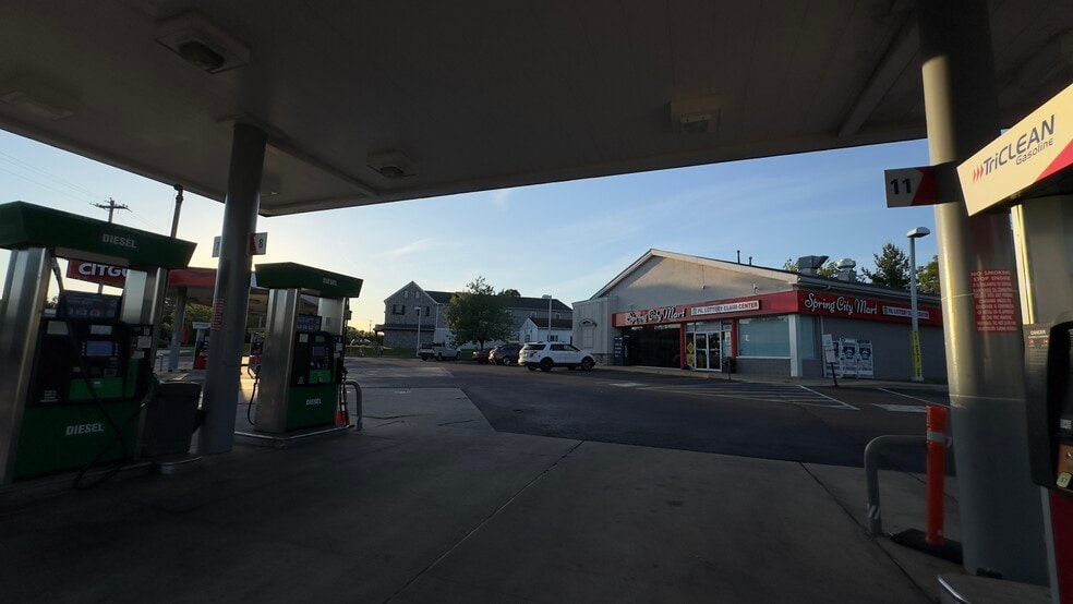 More Photos Of 3395 Schuylkill Rd, Spring City Service Station For Lease