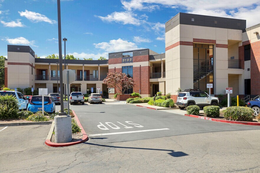 More Photos Of 3133 W March Ln, Stockton Medical For Lease