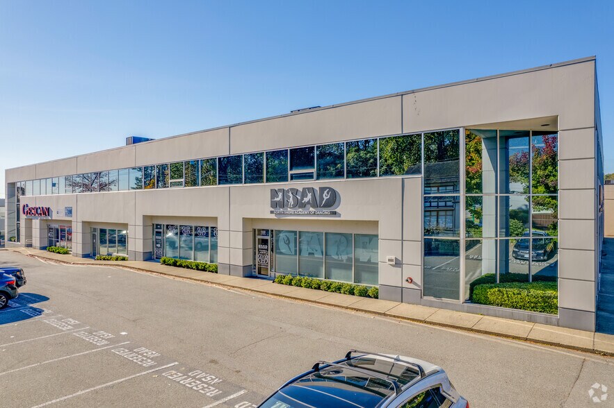 More Photos Of 275 Fell Ave, North Vancouver Service For Sale